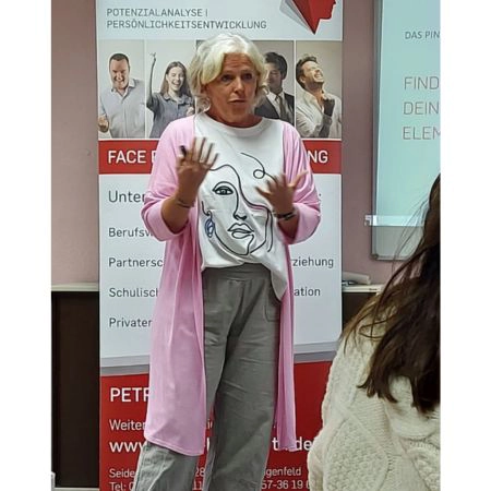 petra-hackbarth-face-reading-infoabend